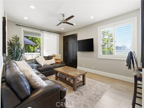 20251  Cape Coral  101  Lane, Huntington Beach, CA