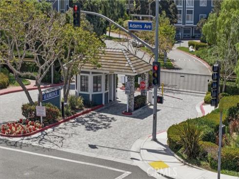 20251  Cape Coral  101  Lane, Huntington Beach, CA