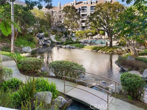 20251  Cape Coral  101  Lane, Huntington Beach, CA