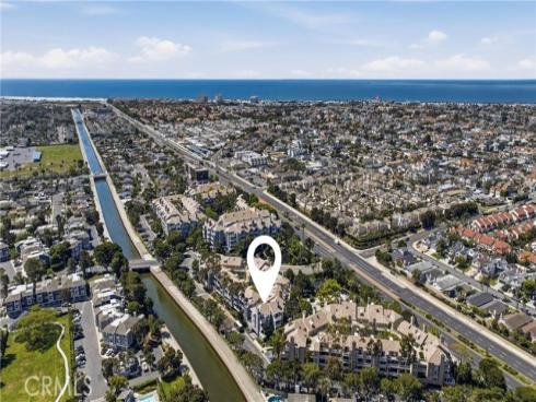 20251  Cape Coral  101  Lane, Huntington Beach, CA