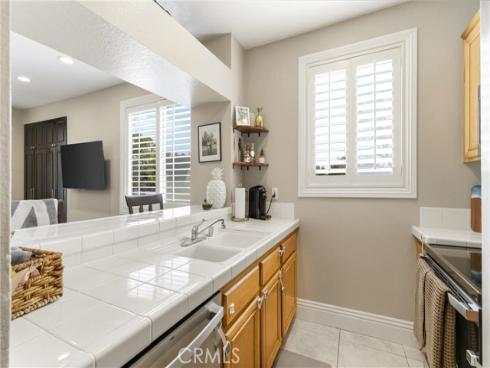 20251  Cape Coral  101  Lane, Huntington Beach, CA