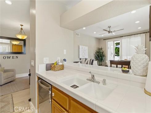 20251  Cape Coral  101  Lane, Huntington Beach, CA