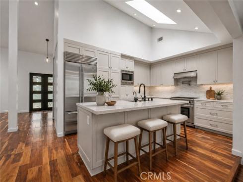 3962  Mistral  , Huntington Beach, CA