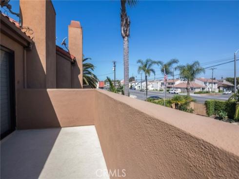 305  Coral Reef  4 , Huntington Beach, CA
