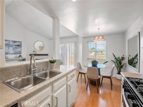 305  Coral Reef  4 , Huntington Beach, CA