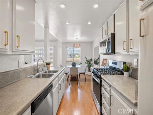 305  Coral Reef  4 , Huntington Beach, CA