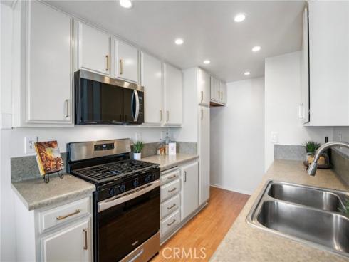 305  Coral Reef  4 , Huntington Beach, CA