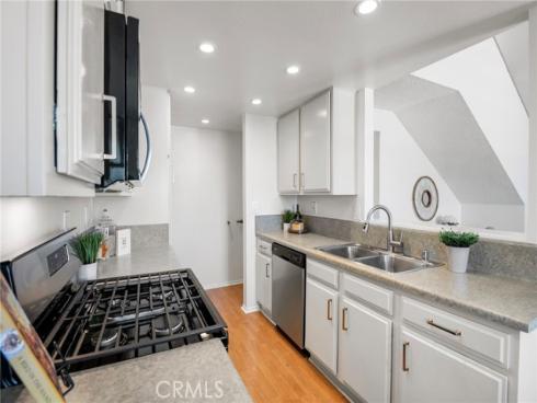 305  Coral Reef  4 , Huntington Beach, CA