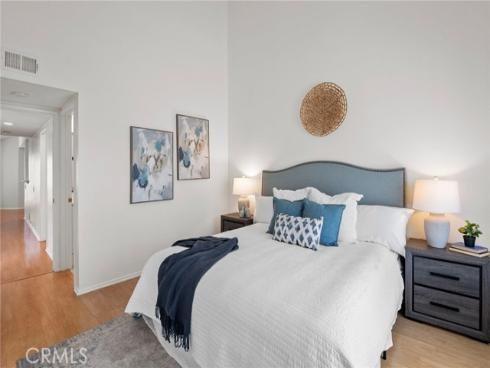 305  Coral Reef  4 , Huntington Beach, CA