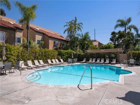 305  Coral Reef  4 , Huntington Beach, CA