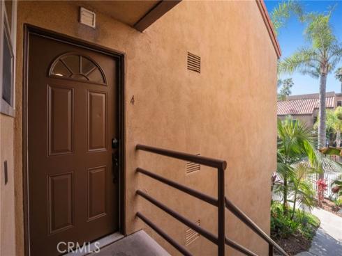 305  Coral Reef  4 , Huntington Beach, CA