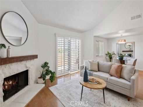 305  Coral Reef  4 , Huntington Beach, CA