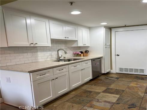 17661  Sergio  CI103  Circle, Huntington Beach, CA