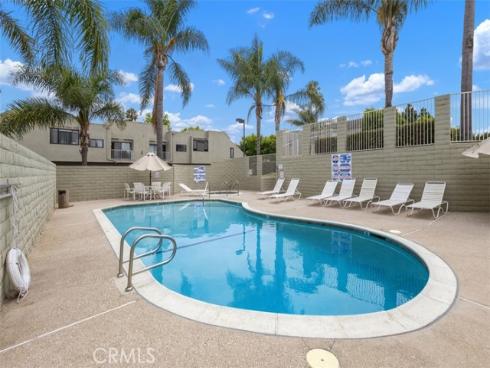 17661  Sergio  CI103  Circle, Huntington Beach, CA