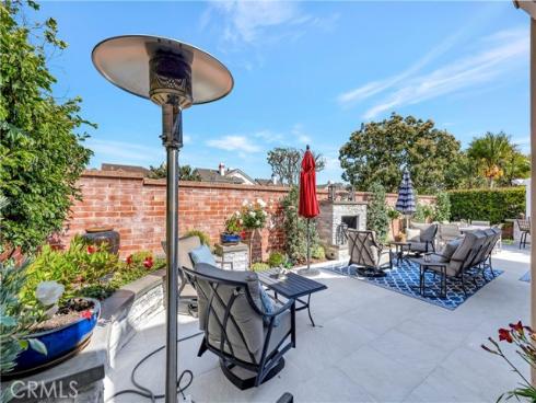 6235  Greenbrier   Drive, Huntington Beach, CA