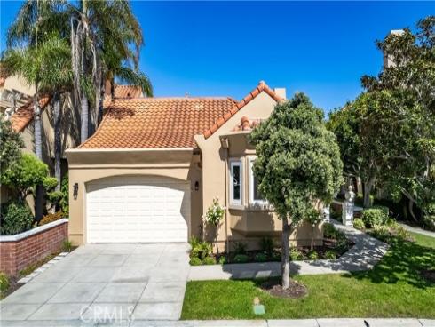 6235  Greenbrier   Drive, Huntington Beach, CA