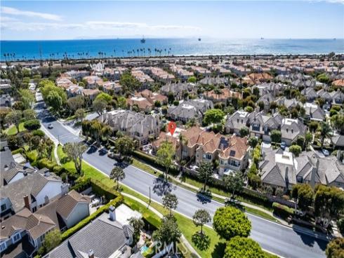 6235  Greenbrier   Drive, Huntington Beach, CA