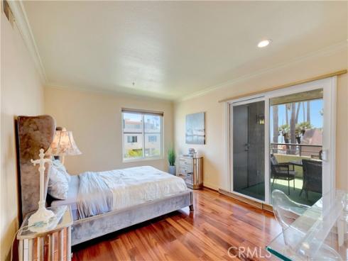 1200  Pacific Coast  209  Highway, Huntington Beach, CA