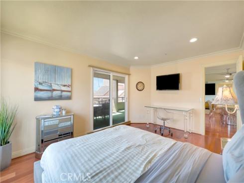 1200  Pacific Coast  209  Highway, Huntington Beach, CA