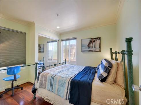 1200  Pacific Coast  209  Highway, Huntington Beach, CA