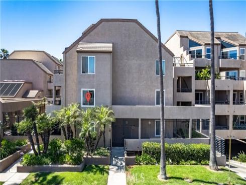 1200  Pacific Coast  209  Highway, Huntington Beach, CA