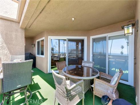 1200  Pacific Coast  209  Highway, Huntington Beach, CA