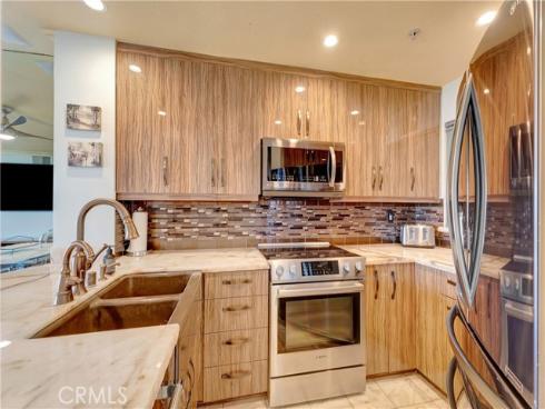 1200  Pacific Coast  209  Highway, Huntington Beach, CA