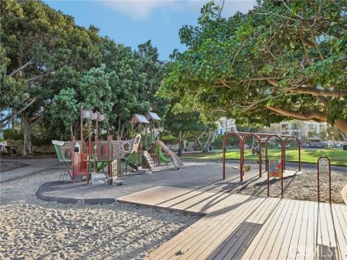 3161 Portofino , Huntington Beach, CA