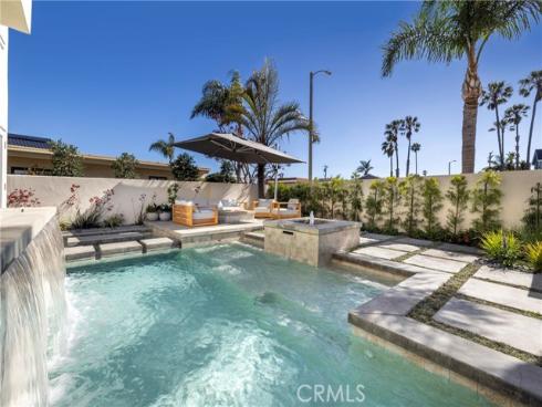 3242 Falkland , Huntington Beach, CA