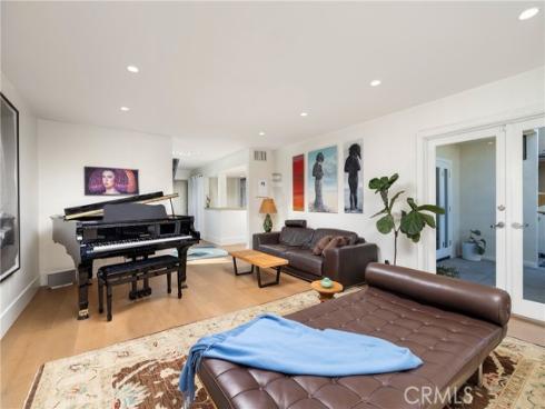 3242 Falkland , Huntington Beach, CA