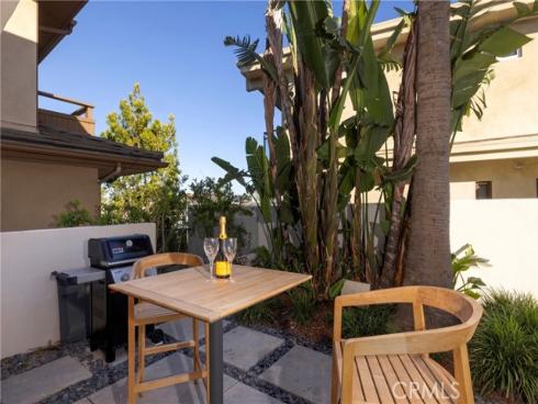 3242 Falkland , Huntington Beach, CA