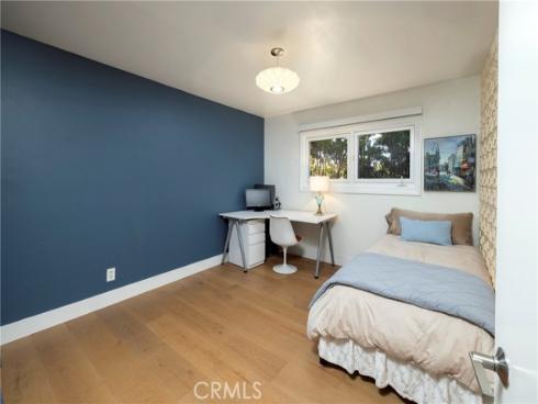 3242 Falkland , Huntington Beach, CA