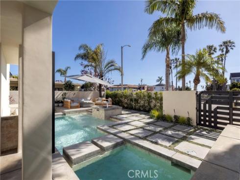 3242 Falkland , Huntington Beach, CA