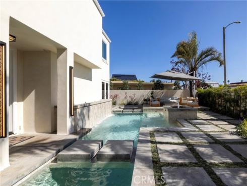 3242 Falkland , Huntington Beach, CA