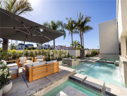 3242 Falkland , Huntington Beach, CA