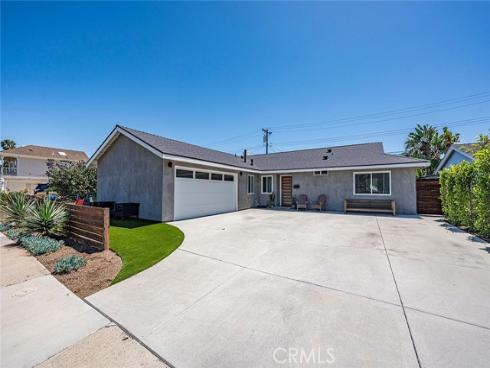 5832 Middlecoff Drive