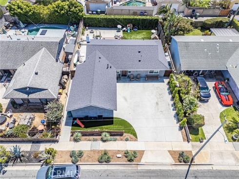 5832 Middlecoff Drive, Huntington Beach, CA