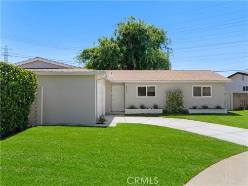 8662 Royer Circle, Huntington Beach, CA