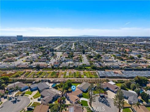 8662 Royer Circle, Huntington Beach, CA