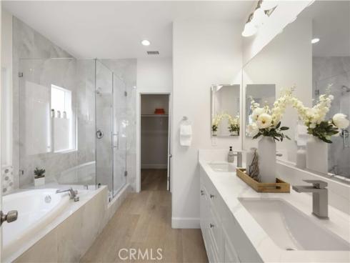 526  12th St  , Huntington Beach, CA