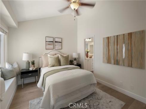 526  12th St  , Huntington Beach, CA