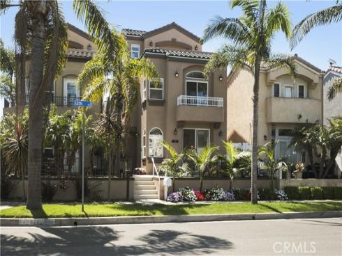 526  12th St  , Huntington Beach, CA