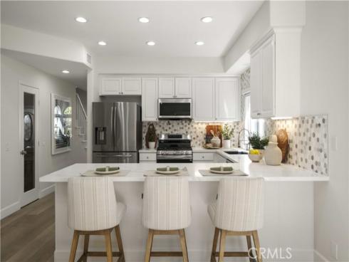 526  12th St  , Huntington Beach, CA