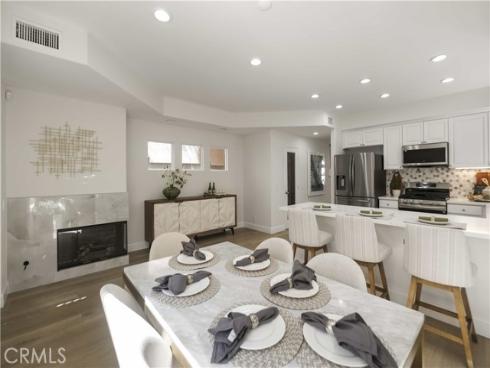 526  12th St  , Huntington Beach, CA