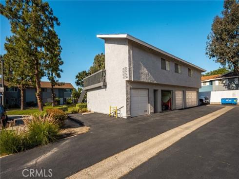 19752  Bromley  9  Lane, Huntington Beach, CA
