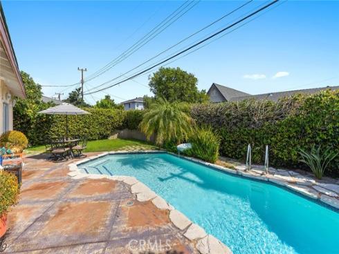 15802 Tullow Lane , Huntington Beach, CA