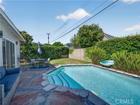 15802 Tullow Lane , Huntington Beach, CA