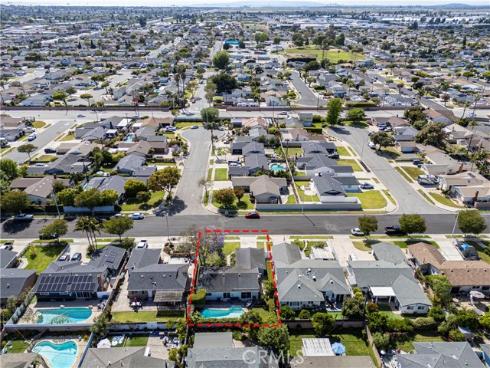 15802 Tullow Lane , Huntington Beach, CA