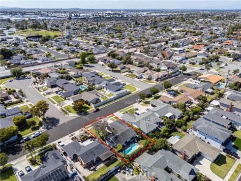 15802 Tullow Lane , Huntington Beach, CA