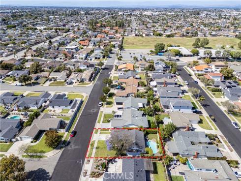 15802 Tullow Lane , Huntington Beach, CA